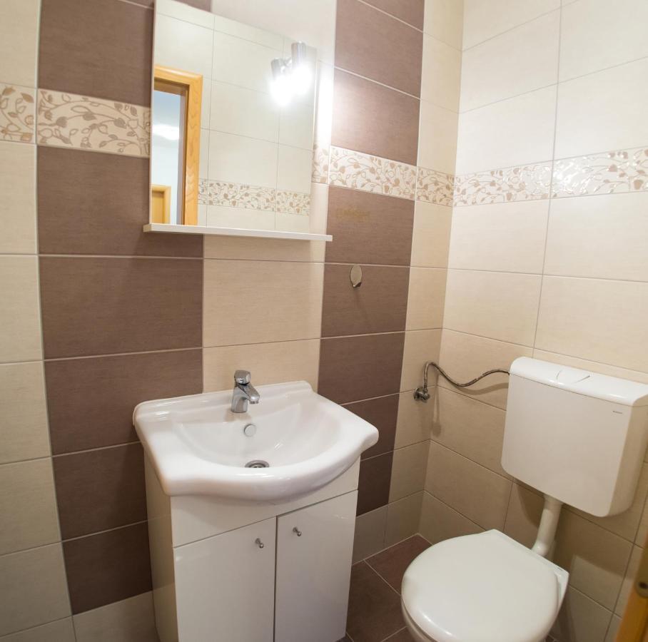 Apartment Enjoy Free Private Parking 모스타르 외부 사진